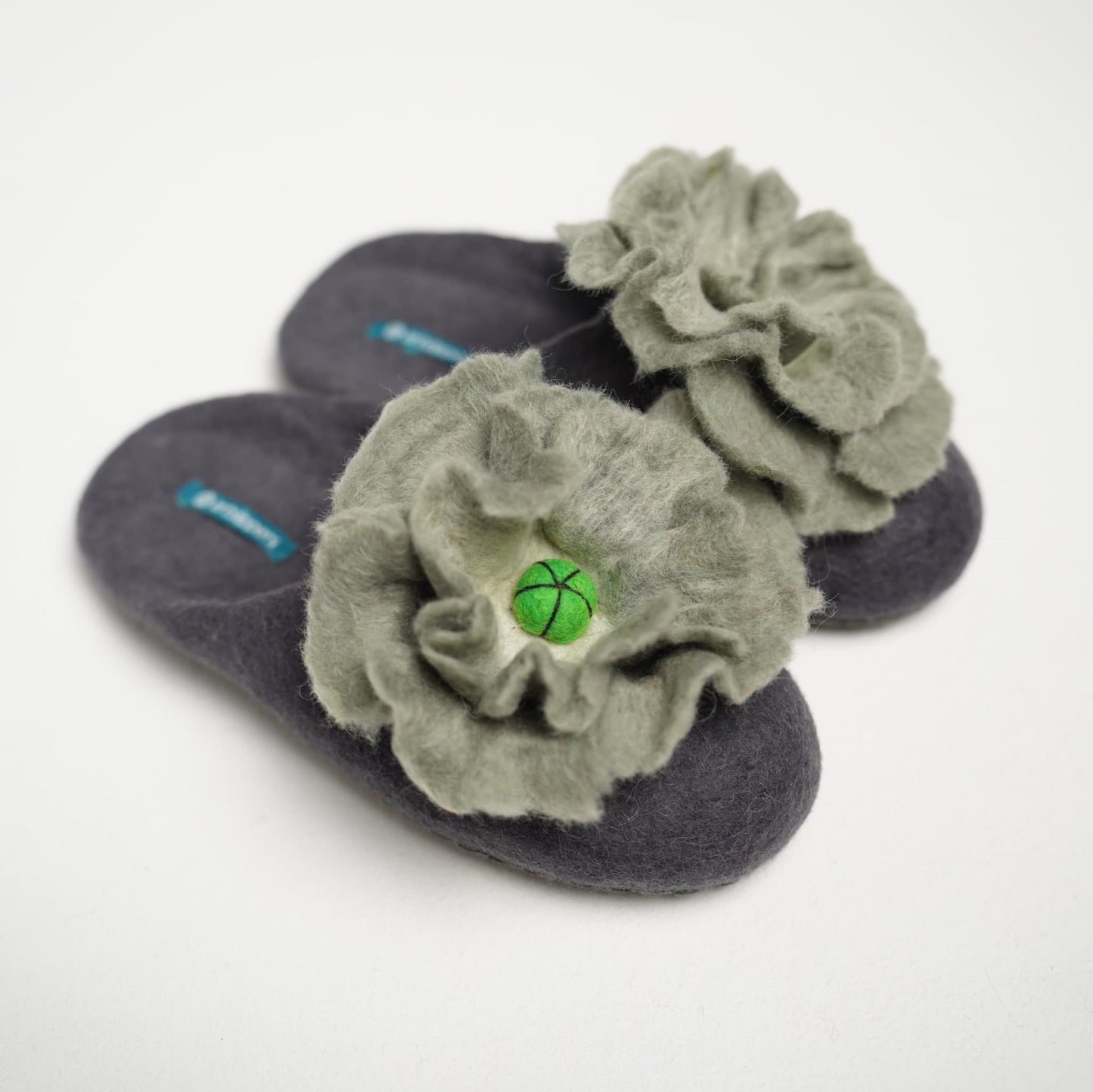 Gray with Khaki flower