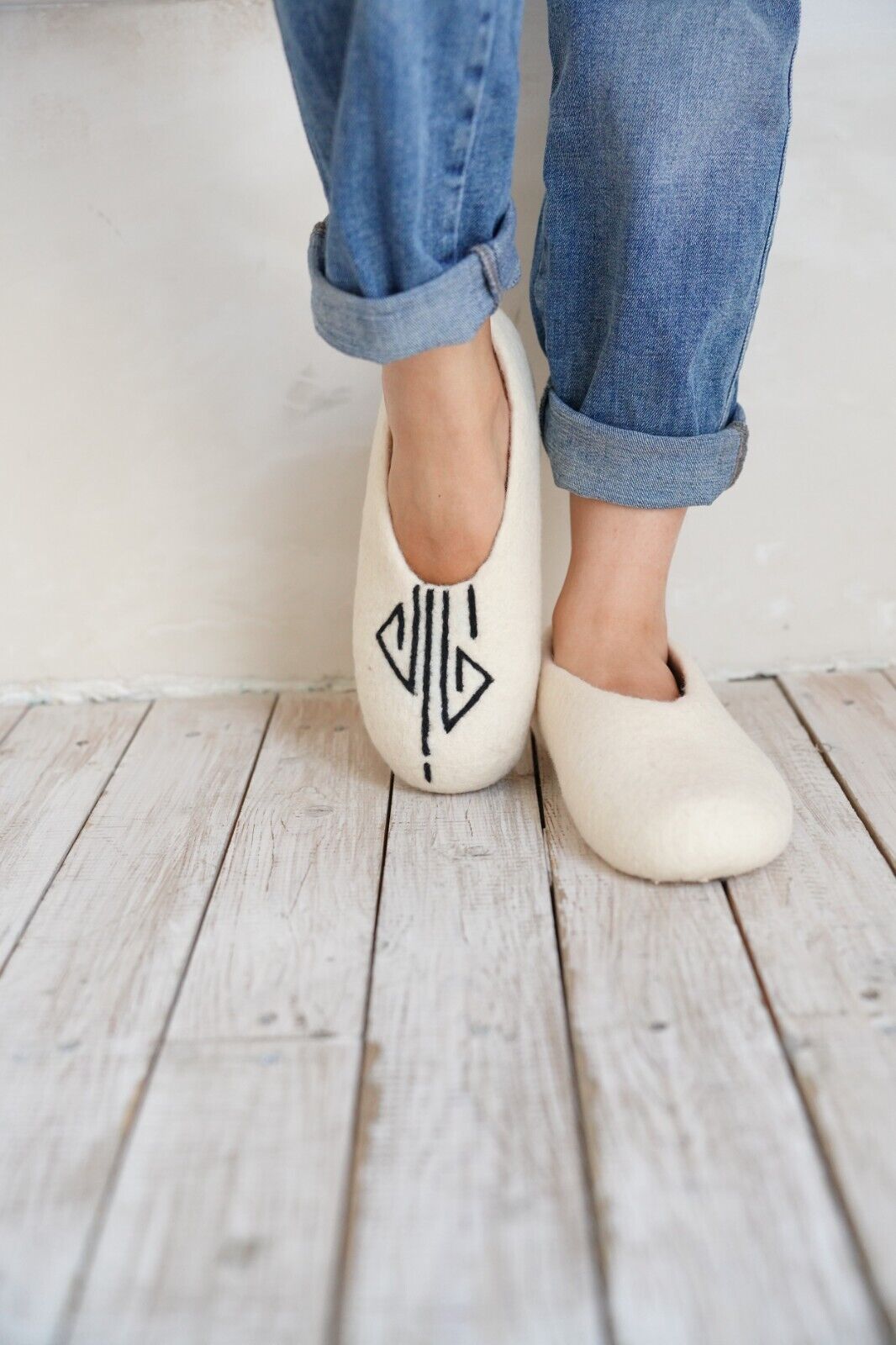 Ikat White