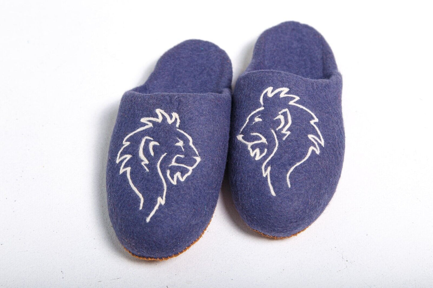 Gray Lion